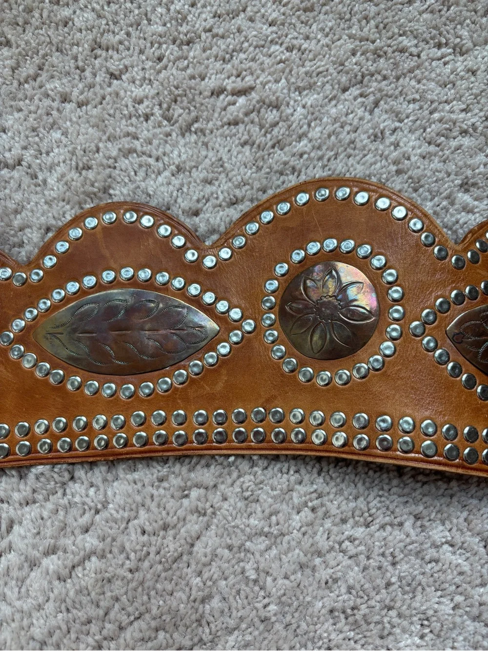 Western Scalloped Brown Leather Belt with Decorative Buckle